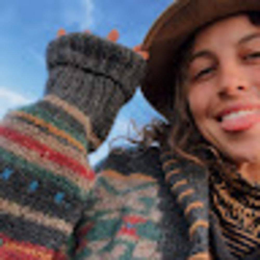 Meet your Posher, Brooke